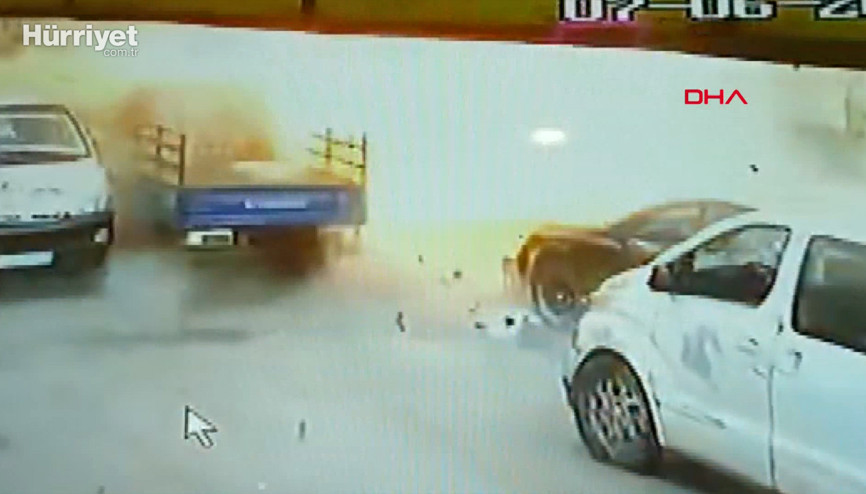 Suriye Çobanbeydeki bombalı terör saldırısının görüntüsü ortaya çıktı