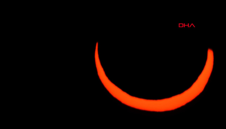 Kuzey yarımkürede, halkalı güneş tutulması