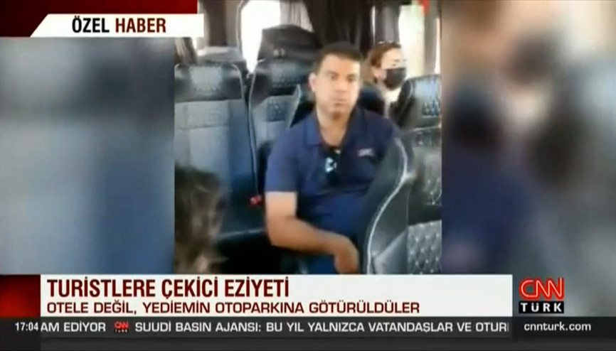 Turistlere çekici eziyeti