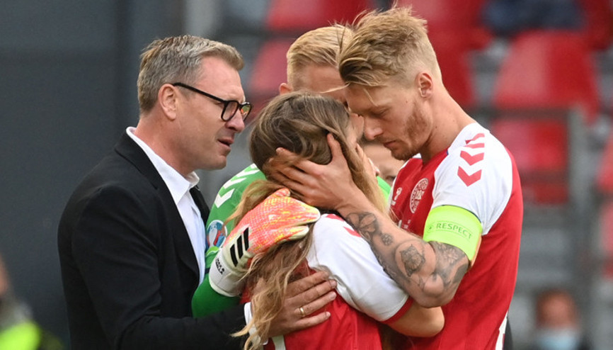 Gerçek kahraman Simon Kjaer Christian Eriksen hayatını kurtardı...