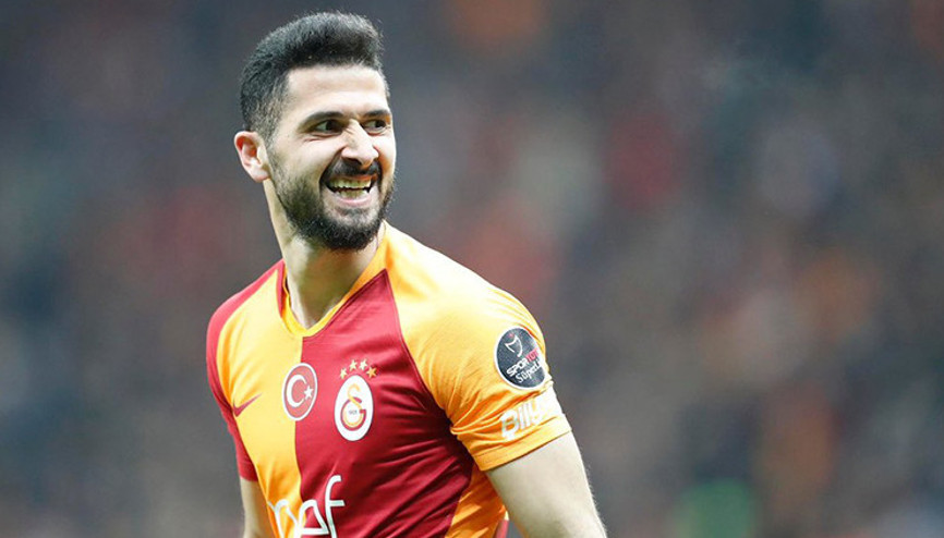 Son Dakika Transfer Haberi... Galatasarayda Emre Akbaba için karar verildi Son Dakika Transfer Haberi... Galatasarayda Emre Akbaba için karar verildi