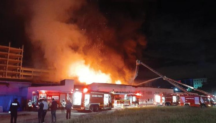 İstanbulda fabrika yangını
