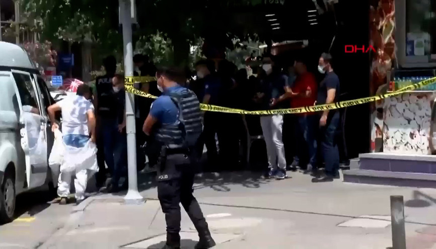 İzmirde HDP il binasında silahlı saldırı