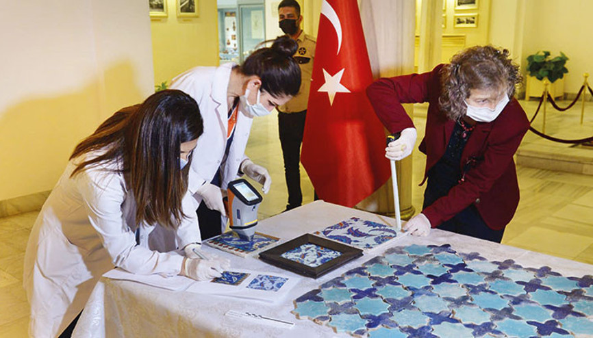 Ulu Cami’nin çinileri bulundu