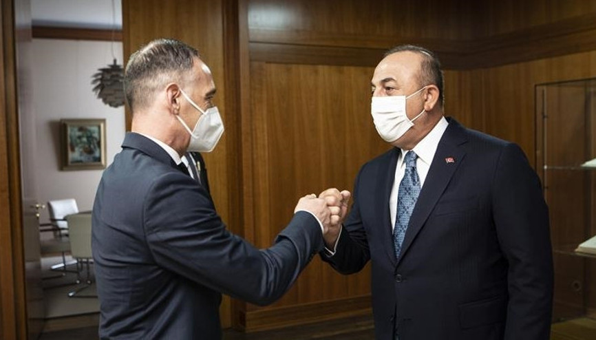 Çavuşoğlu, İkinci Berlin Konferansı öncesi Libya Başbakanı ile bir araya geldi