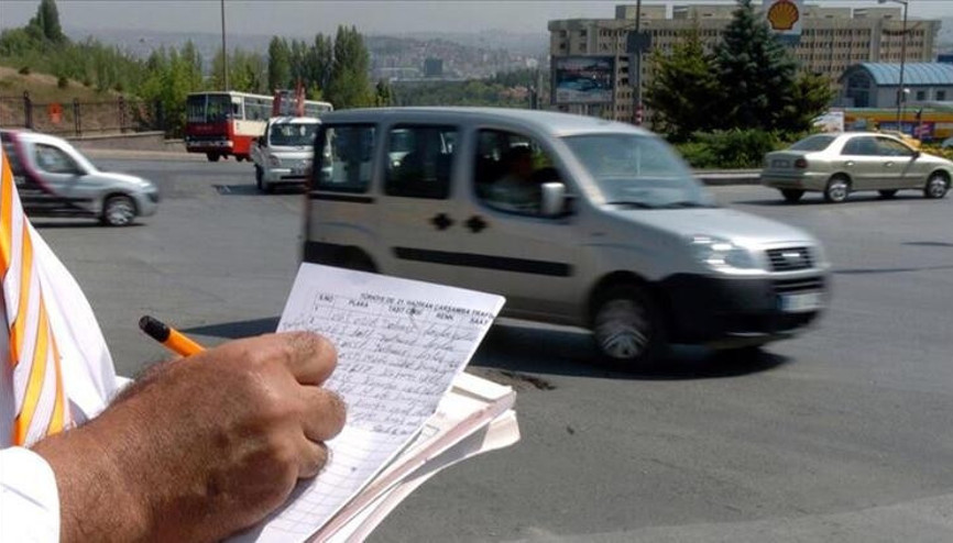 Trafik müfettişinin yazdığı cezalar kentte tartışmaya neden oldu