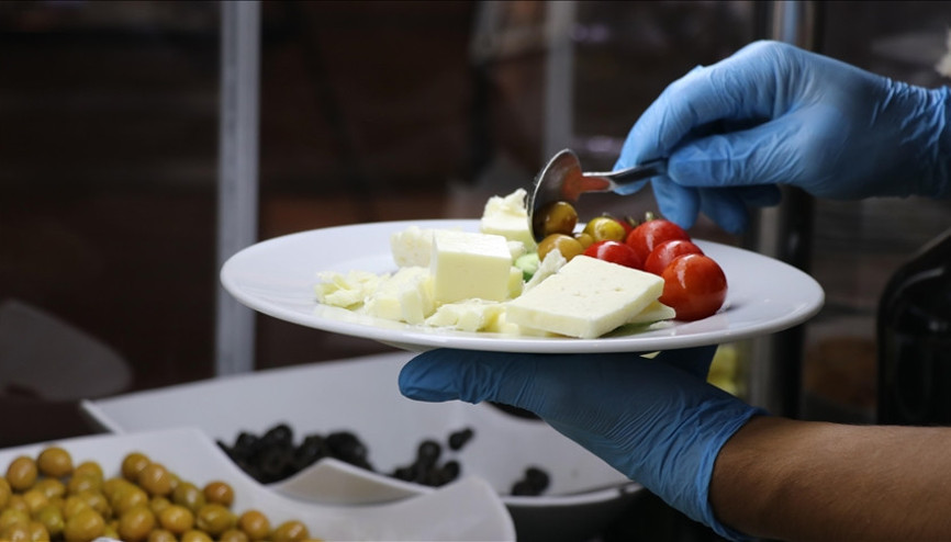 Otellerdeki açık büfelerin salgın sonrasında da kontrollü sunulması bekleniyor