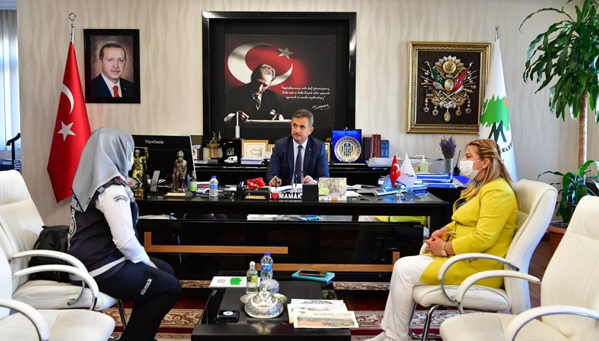 Tam Açık Kapı buluşması