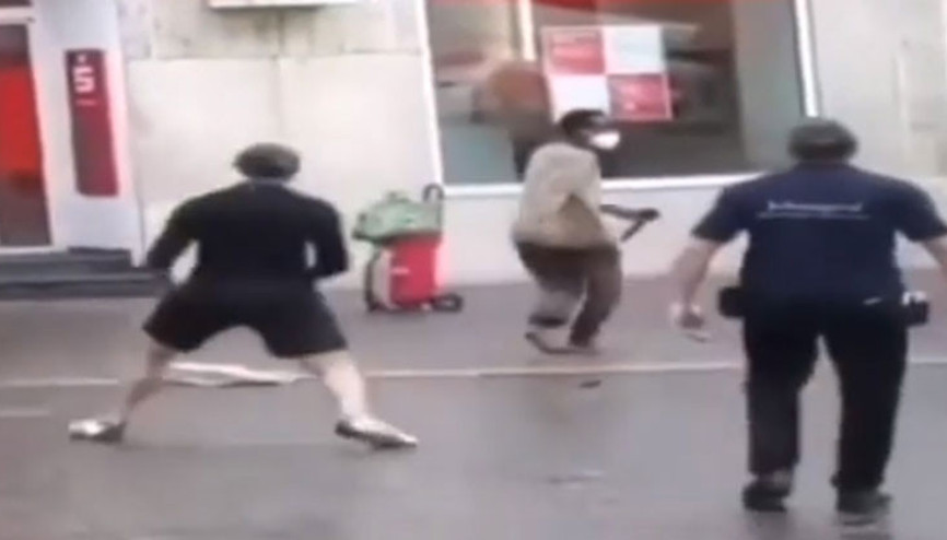 Irkçı saldırıya maruz kalmış