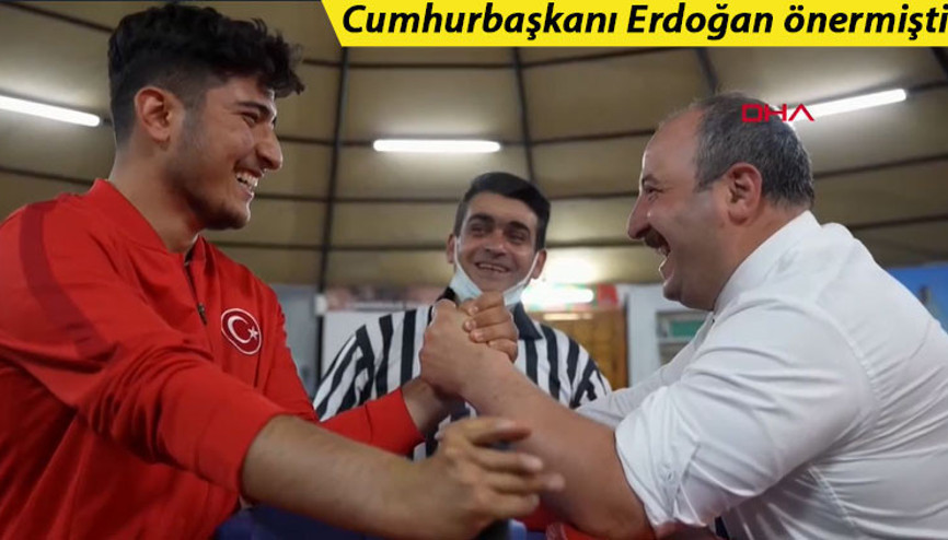 Bakan Varank bilek güreşi yaptı