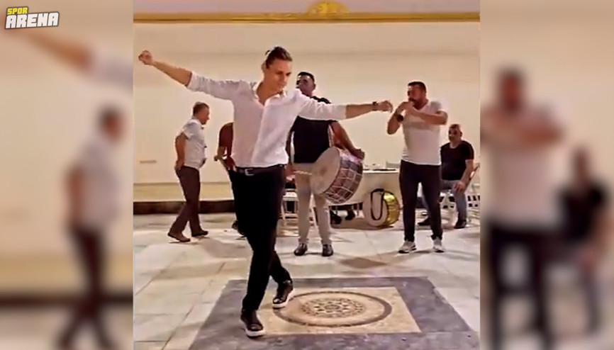 Taylan Antalyalıdan zeybek performansı