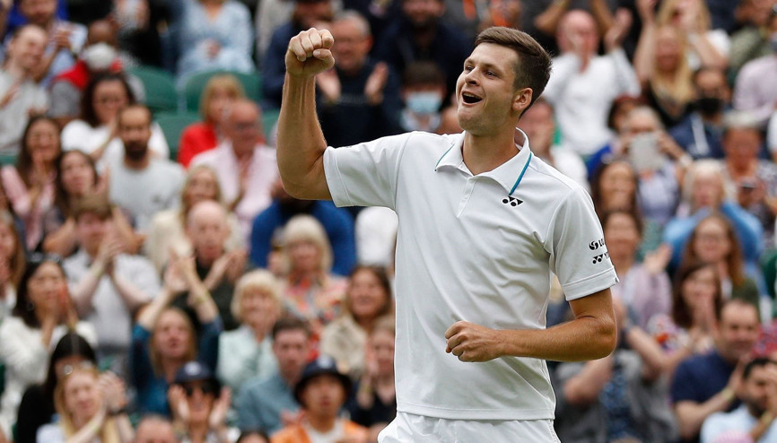 Wimbledonda Medvedevi yenen Hurkacz, Federerin rakibi oldu