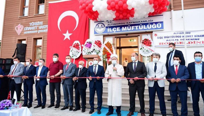 Diyanet İşleri Başkanı Erbaş: Dil ile şükür yetmiyor