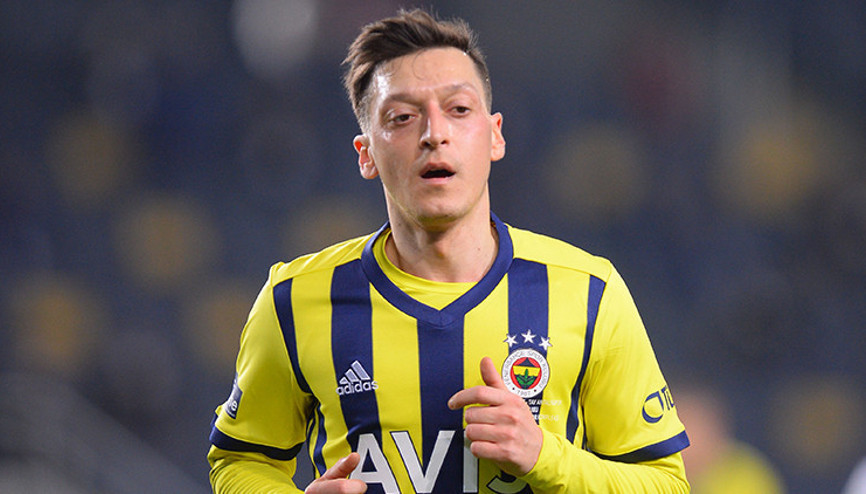 Son Dakika: Fenerbahçede Mesut Özilden Vitor Pereiraya övgü