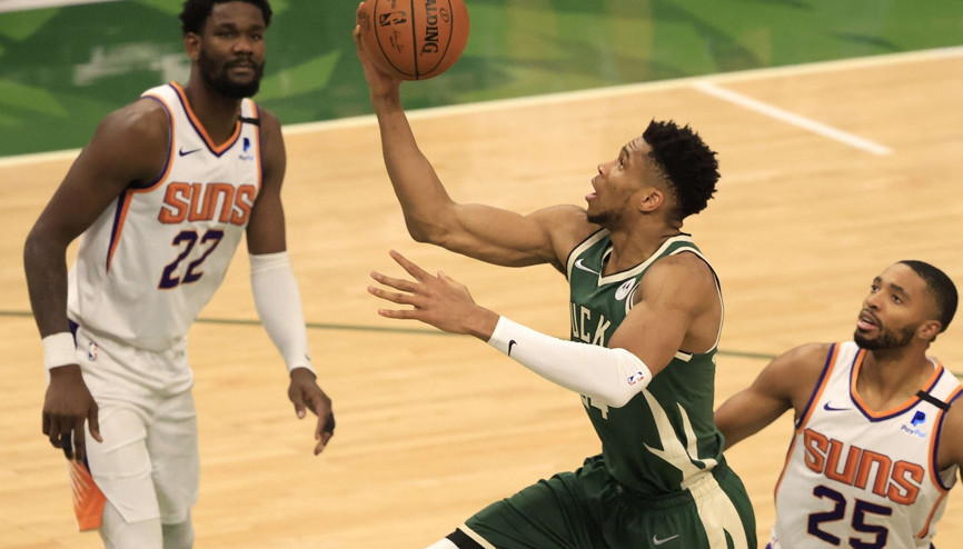 NBAde Gecenin Sonuçları: Final serisinde üçüncü maçı Bucks kazandı, durumu 2-1 yaptı