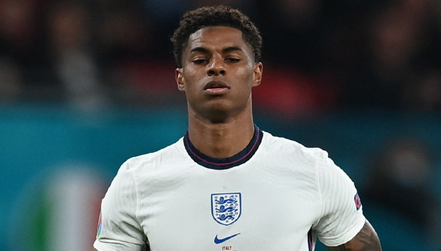 Marcus Rashford, maruz kaldığı ırkçı saldırılara cevap verdi: Kimliğim nedeniyle asla özür dilemeyeceğim Marcus Rashford, maruz kaldığı ırkçı saldırılara cevap verdi: Kimliğim nedeniyle asla özür dilemeyeceğim