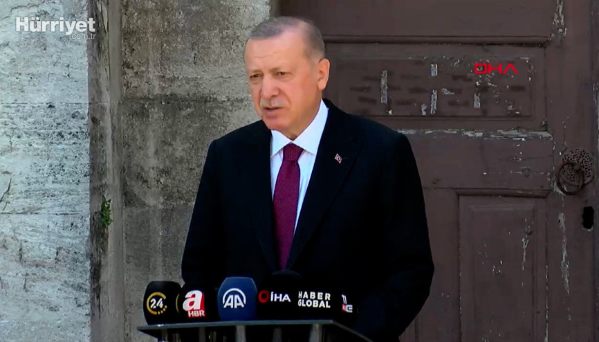 Cumhurbaşkanı Erdoğan gazetecilerin sorularını yanıtladı