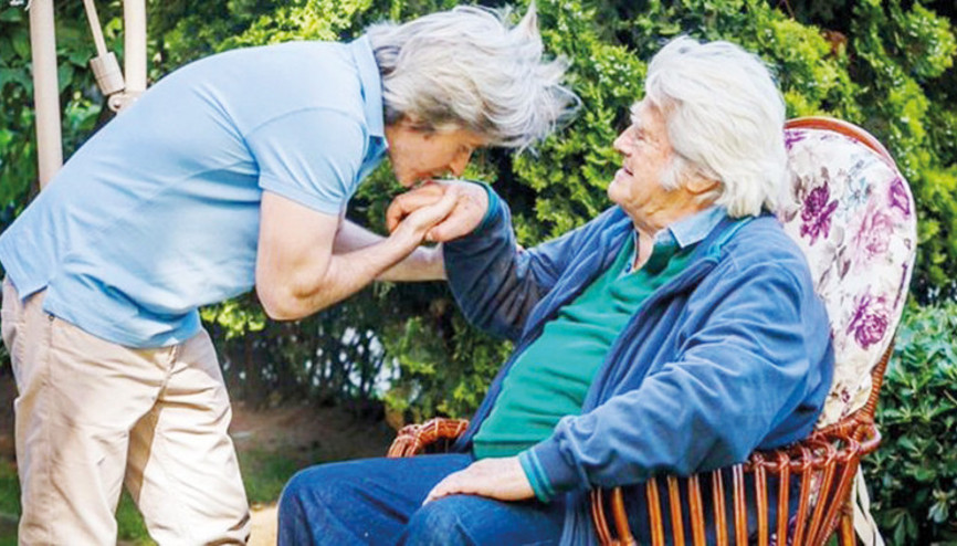Cüneyt Arkın ve oğlundan bayram pozu