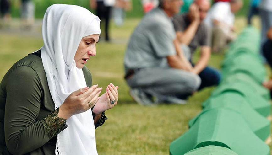 Srebrenica soykırımını inkâr yasaklandı