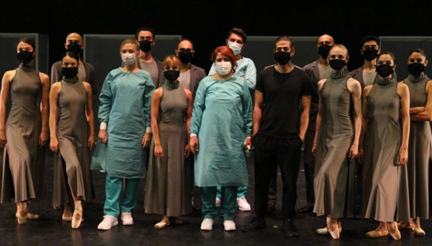Kovid-19 salgınının zorlu sürecini sahneye taşıyacak Pandemic dünya prömiyerine hazır