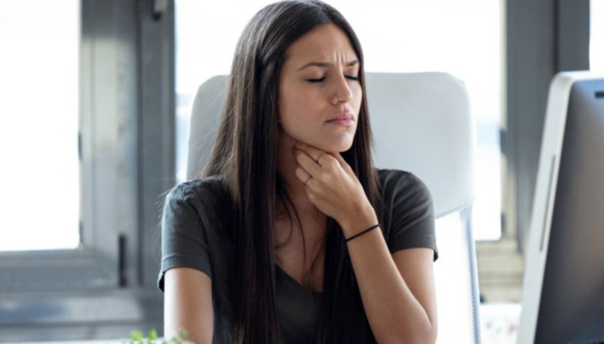 Bademcik iltihabı nedir, bulaşıcı mıdır Bademcik iltihabı belirtileri ve tedavisi Bademcik iltihabı nedir, bulaşıcı mıdır Bademcik iltihabı belirtileri ve tedavisi