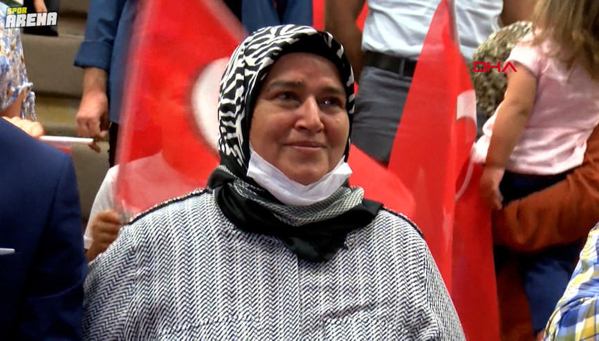 Tokyoda Esra Yıldızın olimpiyat zaferi ve anne Selma Yıldızın gözyaşları Tokyoda Esra Yıldızın olimpiyat zaferi ve anne Selma Yıldızın gözyaşları