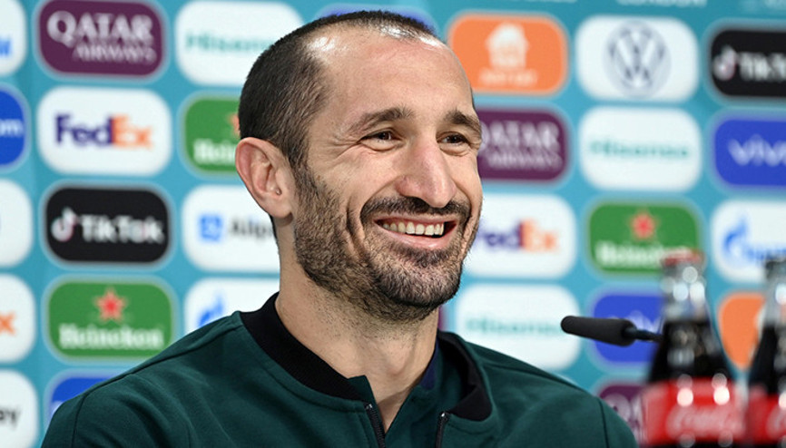 Juventus, Giorgio Chiellini ile 2 yıl daha
