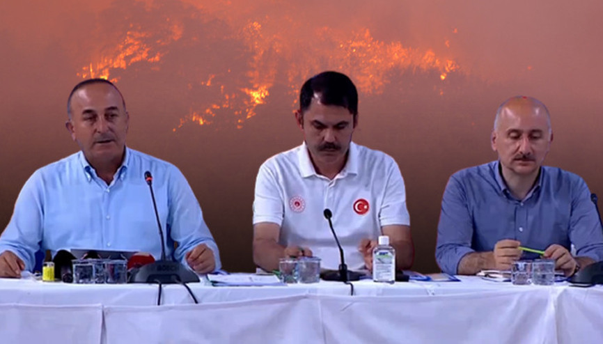 Orman yangınlarıyla mücadelede son durum Bakan Kurum: 1 yıl içinde tüm alanları yeniden yeşillendireceğiz Orman yangınlarıyla mücadelede son durum Bakan Kurum: 1 yıl içinde tüm alanları yeniden yeşillendireceğiz