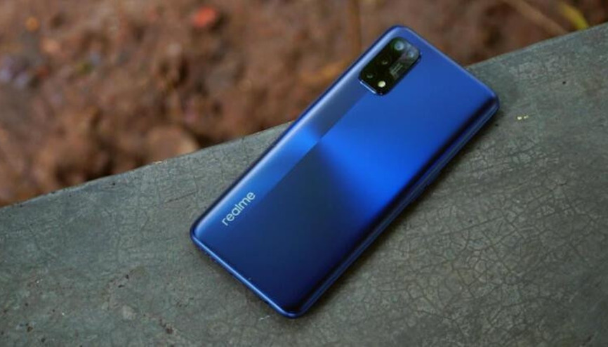 realme 100 milyon telefon sattı, rekor kırdı