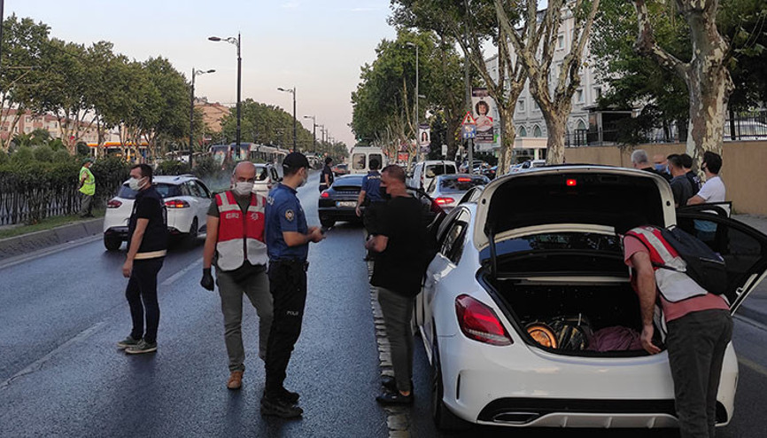 İstanbulda Yeditepe Huzur asayiş uygulaması: Çok sayıda suçlu yakalandı