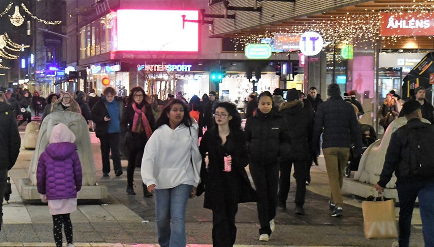 Avrupalı gençler ortalama 26,4 yaşında evden ayrılıyor