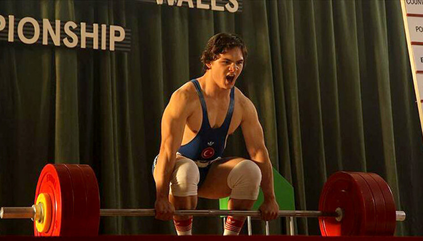 ‘Bu çocuktan oyuncu olmaz’ dediler, efsanenin hayatını oynadı