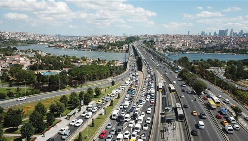 Haliç Köprüsü çıkışında kaza