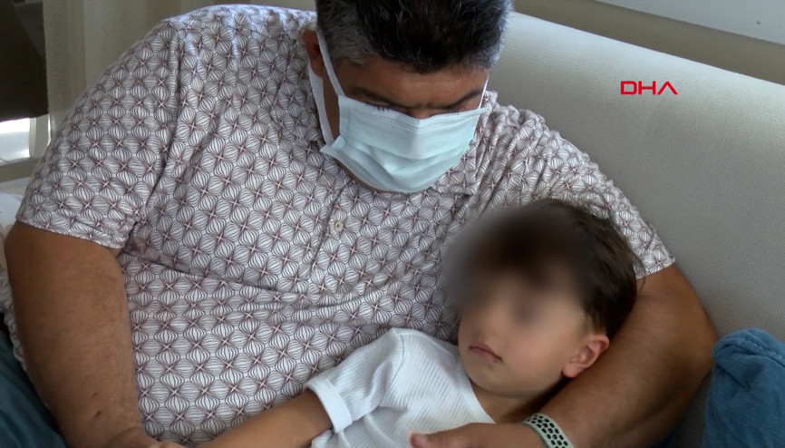 Baba ortaya çıktı, evlat edinilen Mustafa Kemali aldı