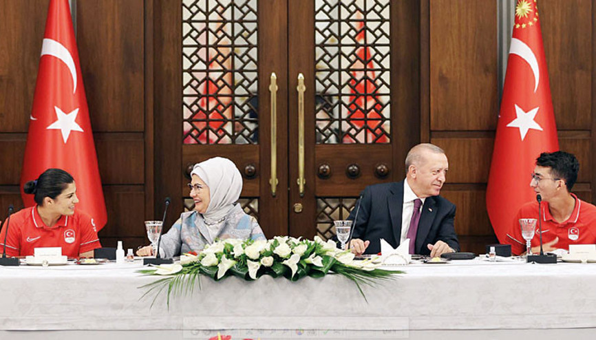 Olimpiyat gururlarıyla akşam yemeği