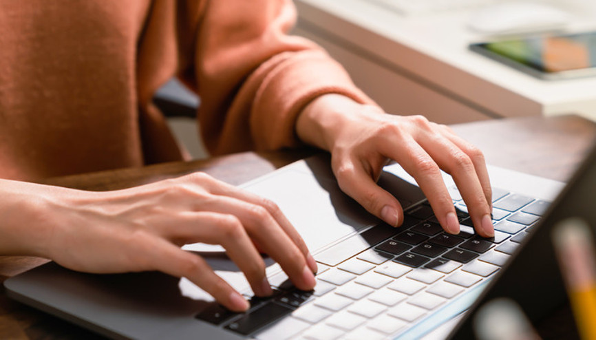 Önce hackledi, sonra satışa koydu... Sahte esere 244 bin sterlin