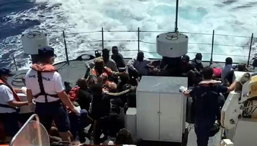 Marmariste can sallarındaki 39 kaçak göçmen kurtarıldı