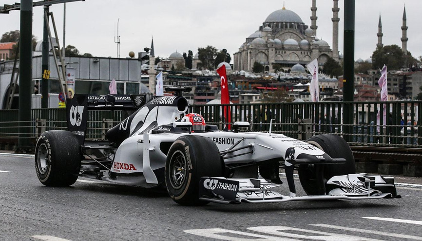 Formula 1 Türkiye GPsinden 100 milyon dolar kazanç bekleniyor Formula 1 Türkiye GPsinden 100 milyon dolar kazanç bekleniyor