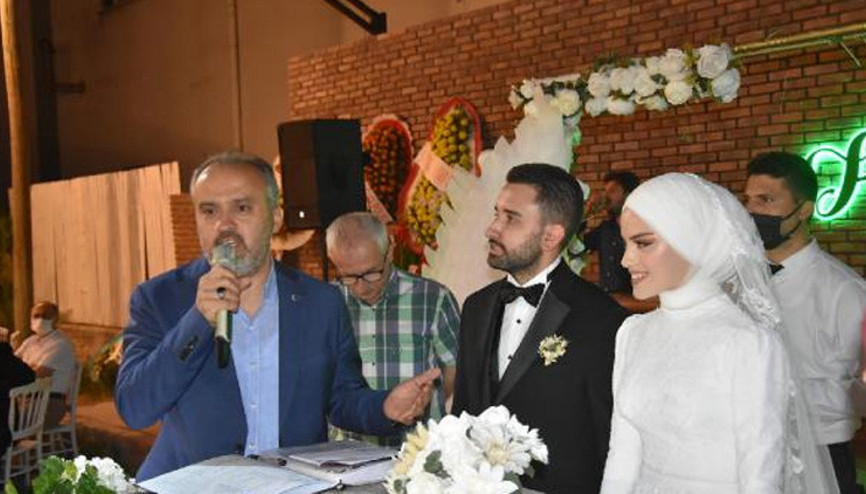 11 yıl önce 23 Nisan’da koltuğuna oturan gencin nikahını kıydı