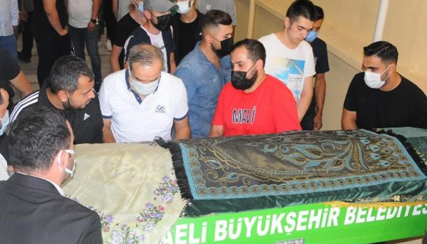 Damak tedavisinde yüz felci olan Yeliz, hayatını kaybetti