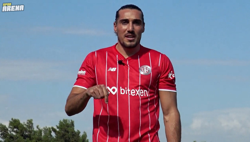 Enzo Crivelli resmen Antalyasporda