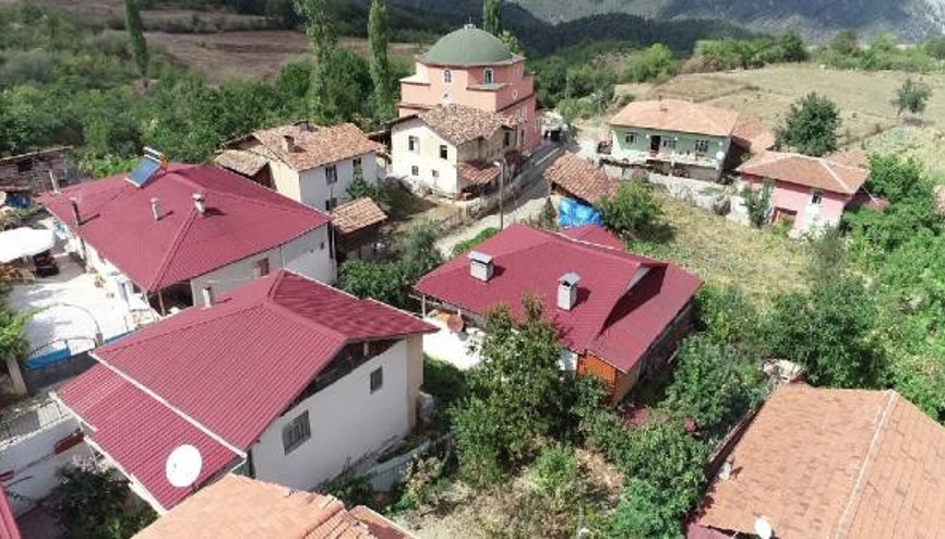 Dünyayı saran koronavirüs, bu köye giremedi