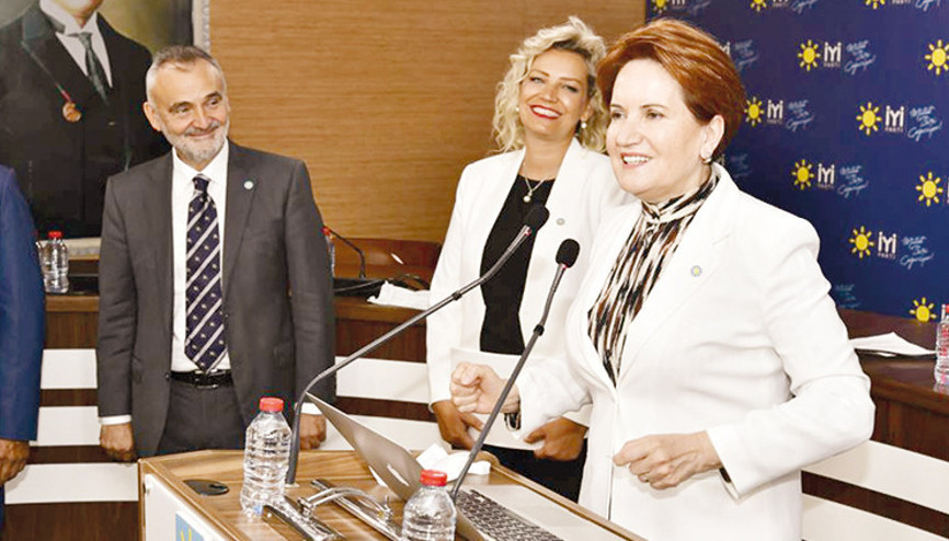 İYİ Parti Genel Başkanı Akşener: Demokraside her kafadan bir ses çıkar