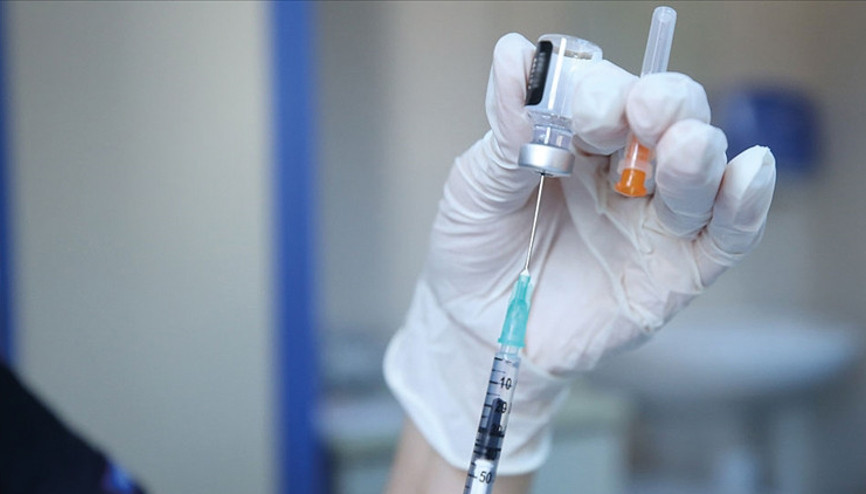 Sahte aşı kartında üç hemşire tutuklandı