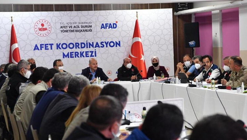 İçişleri Bakanı Soylu, Afet Koordinasyon Merkezindeki toplantıya katıldı