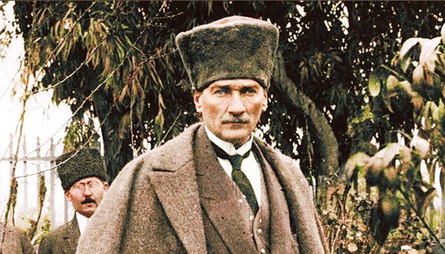 Rum Yönetiminden skandal direktif: İngilizce kitaplarından Atatürk sayfasını yırtın