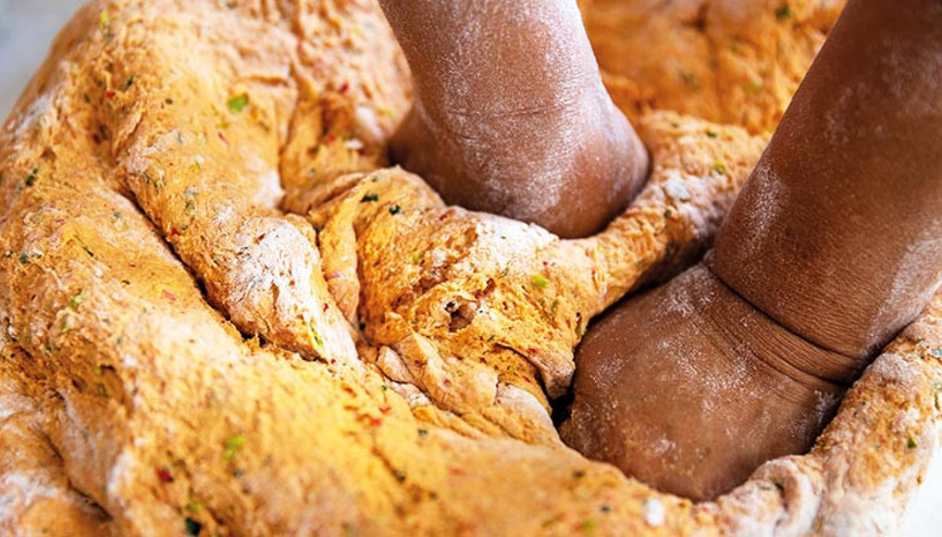 Hamuru renklensin, tadı, rayihası eklensin