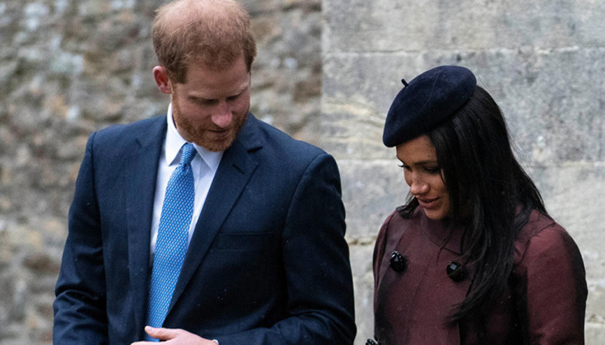 Harry ve Meghana soğuk duş: Islıklayıp alay ettiler