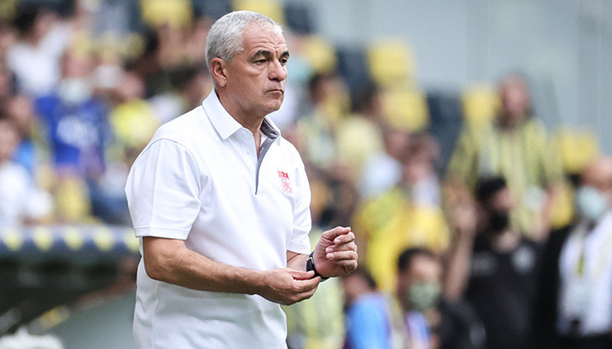 Fenerbahçe - Sivasspor maçı sonrası Rıza Çalımbaydan Milli Takım yanıtı: Görev verildiğinde seve seve gideriz