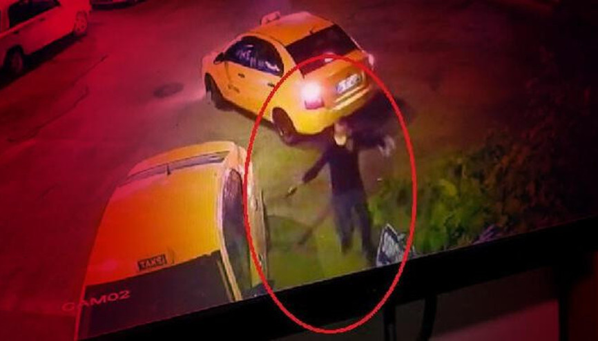 Taksi durağında kardeşe silahlı saldırı anı